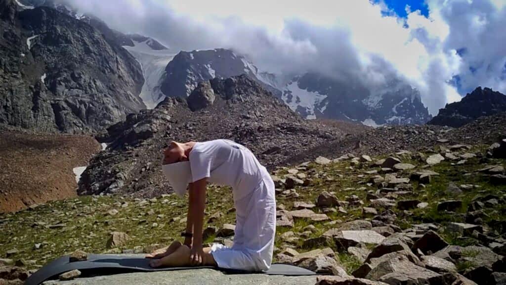 антиэйдж йога 