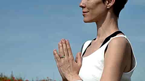 йога в алматы кундалини щитовидная железа мозг